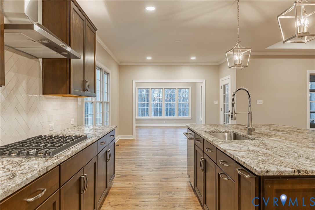 8313 Mount Eagle Road