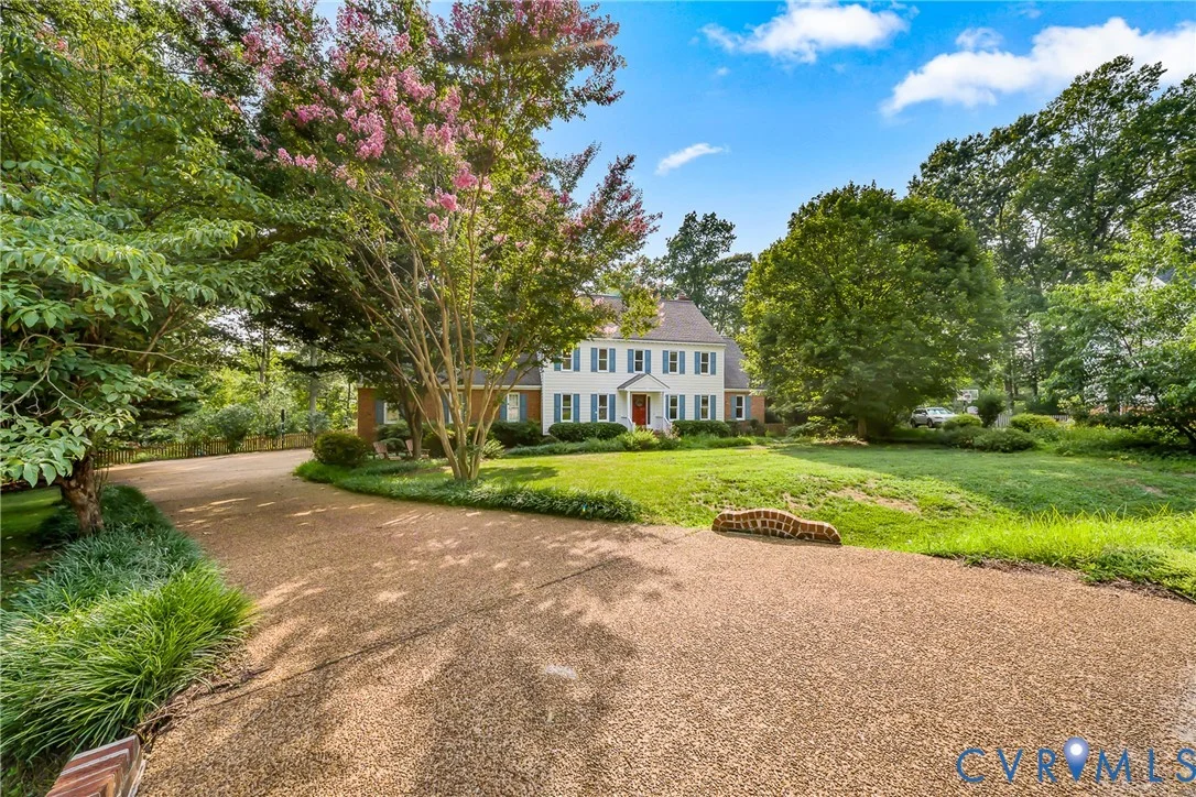 2200 Swanhurst Drive