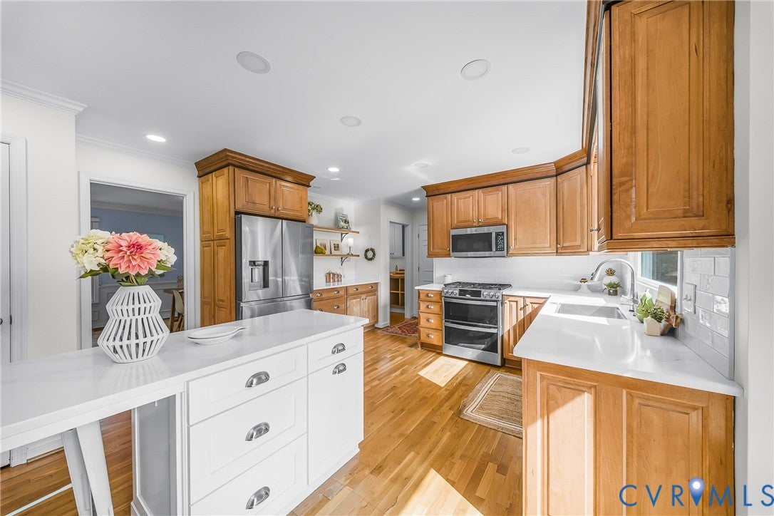 2200 Swanhurst Drive