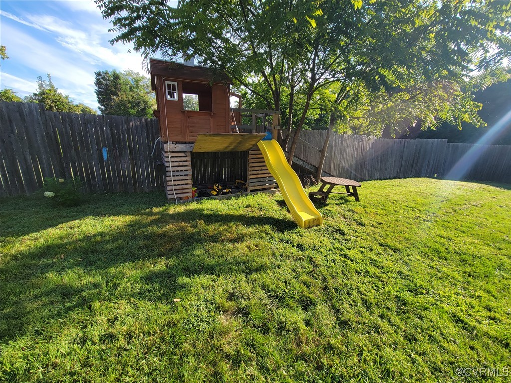 614 Bonair Circle