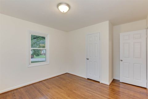 Tiny photo for 605 Spruce Road, Newport News, VA 23601 (MLS # 2527497)