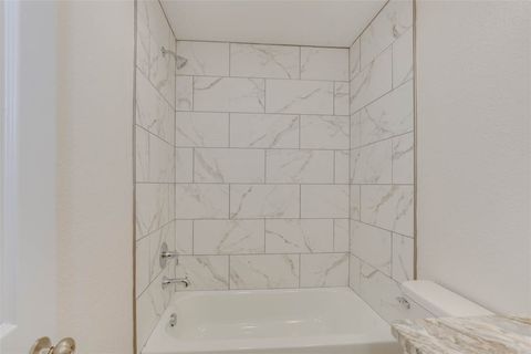 Tiny photo for 605 Spruce Road, Newport News, VA 23601 (MLS # 2527497)