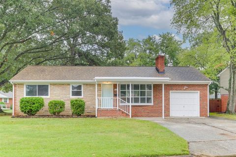 Tiny photo for 605 Spruce Road, Newport News, VA 23601 (MLS # 2527497)