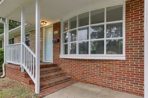 Tiny photo for 605 Spruce Road, Newport News, VA 23601 (MLS # 2527497)