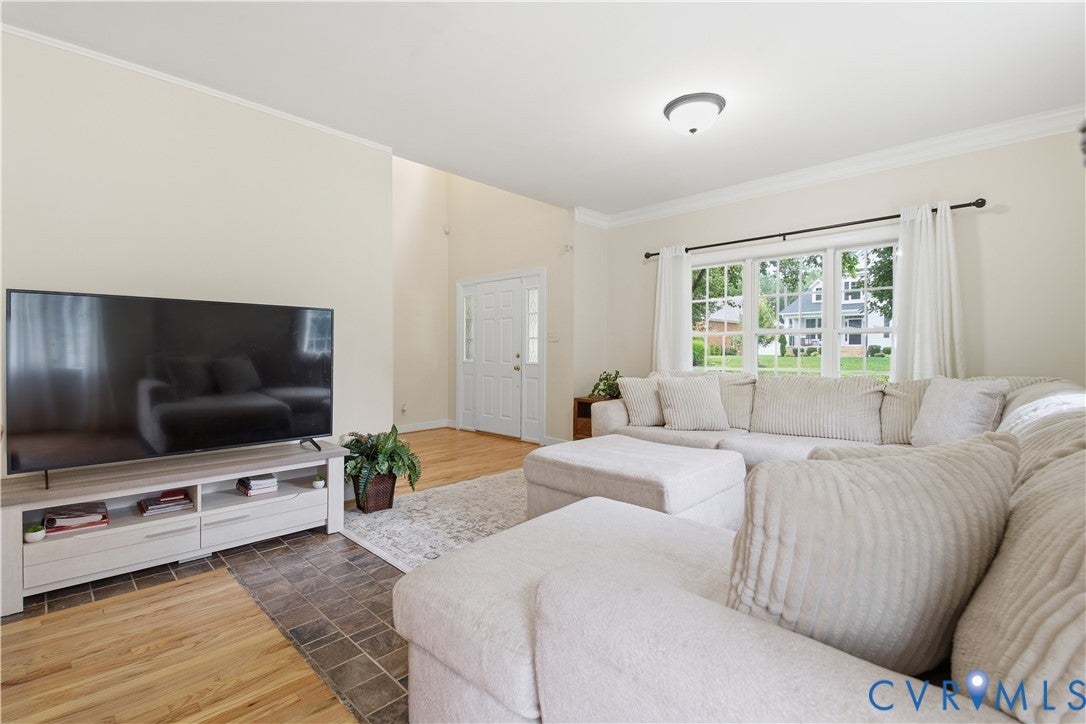 11341 Royal Lane