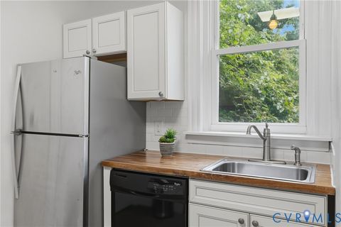Tiny photo for 619 N 33rd Street, Richmond, VA 23223 (MLS # 2613829)