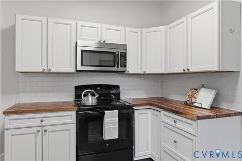 Tiny photo for 619 N 33rd Street, Richmond, VA 23223 (MLS # 2613829)