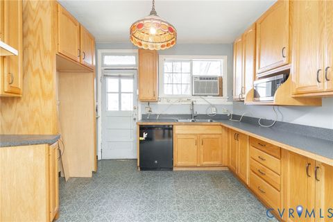 Tiny photo for 3510 Hanover Avenue, Richmond, VA 23221 (MLS # 2604728)