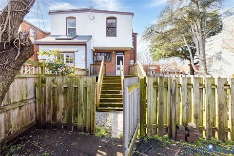 Tiny photo for 3510 Hanover Avenue, Richmond, VA 23221 (MLS # 2604728)