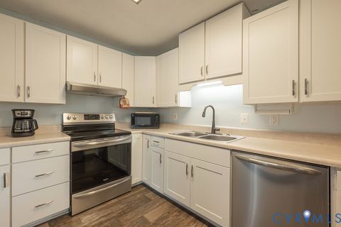 Tiny photo for 165 Ironwood Road, North Chesterfield, VA 23236 (MLS # 2603012)