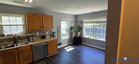 Tiny photo for 303 Town Pointe Way, Newport News, VA 23601 (MLS # 2623620)
