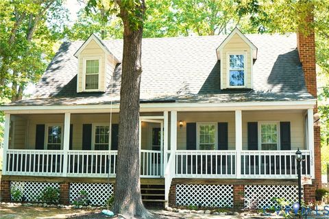 Photo of 11500 Deep Hollow Court, Chesterfield, VA 23112 (MLS # 2612157)