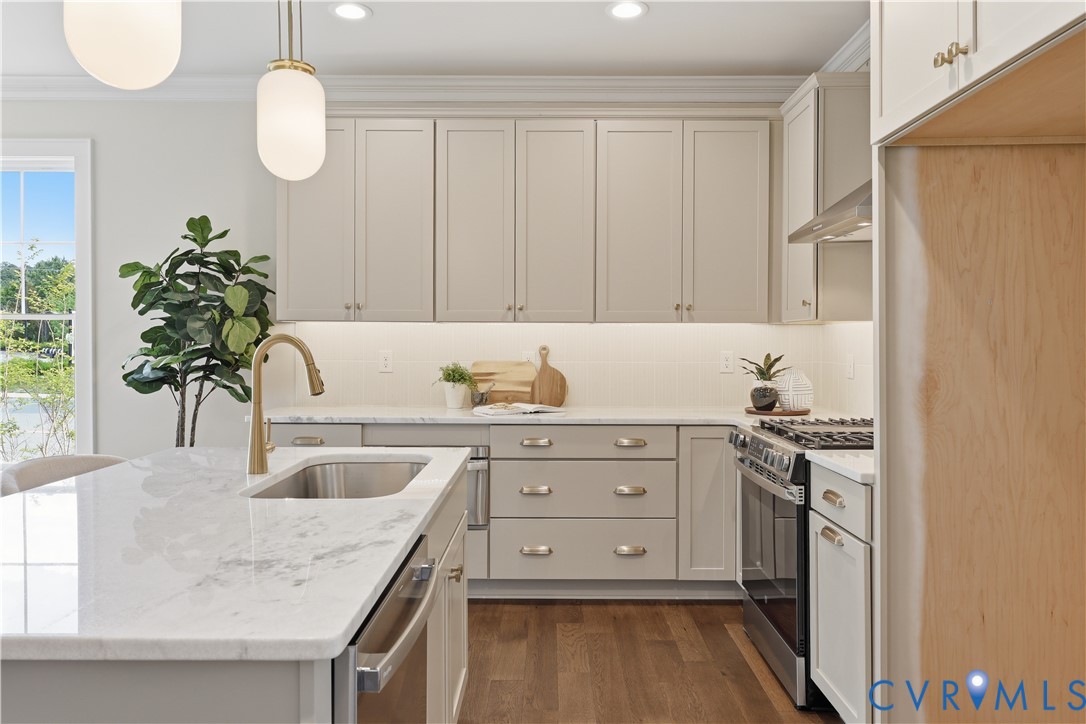 3932 Lantern View Place