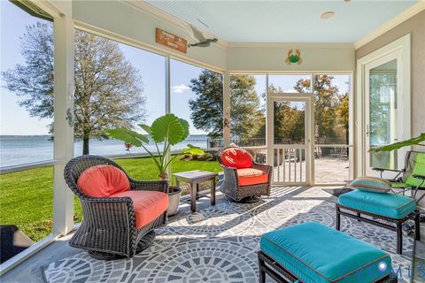 Tiny photo for 31 Shell Court, Urbanna, VA 23175 (MLS # 2531002)