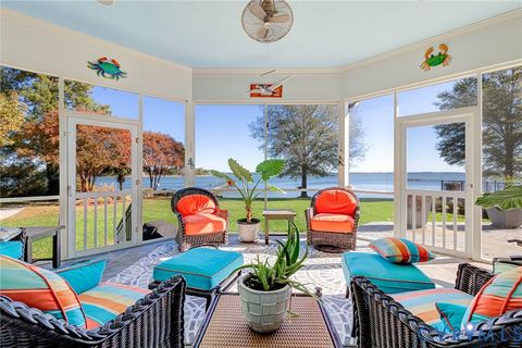 Tiny photo for 31 Shell Court, Urbanna, VA 23175 (MLS # 2531002)