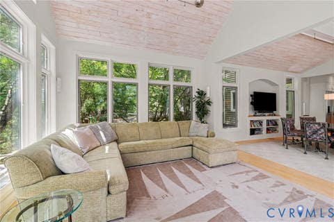 Tiny photo for 390 Saddleback KNL, Nellysford, VA 22958 (MLS # 2620045)