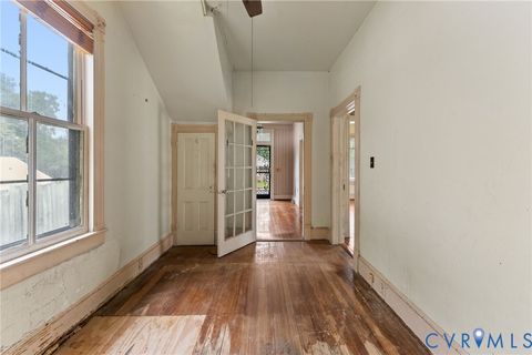 Tiny photo for 310 Grigg Street, Petersburg, VA 23803 (MLS # 2613011)
