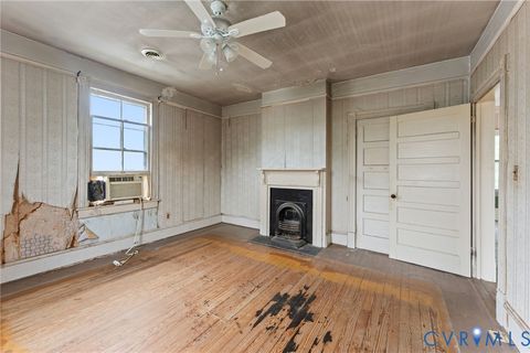 Tiny photo for 310 Grigg Street, Petersburg, VA 23803 (MLS # 2613011)