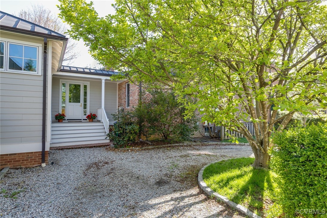 99 Maple Avenue