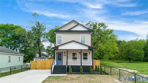 Photo of 660 S Jones Street, Petersburg, VA 23803 (MLS # 2616566)