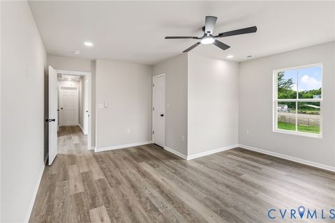 Tiny photo for 660 S Jones Street, Petersburg, VA 23803 (MLS # 2616566)