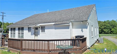 Tiny photo for 1025 Sunnyside Road, Tappahannock, VA 22560 (MLS # 2610954)