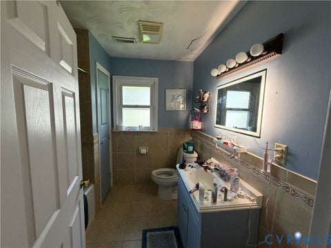 Tiny photo for 2025 Battery Park Road, Chesapeake, VA 23323 (MLS # 2626168)