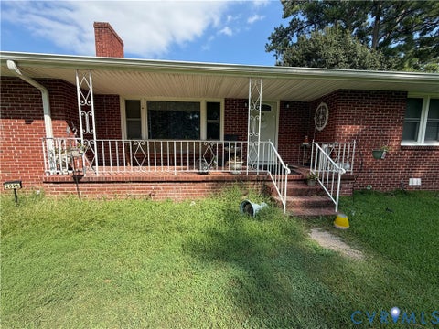 Tiny photo for 2025 Battery Park Road, Chesapeake, VA 23323 (MLS # 2626168)
