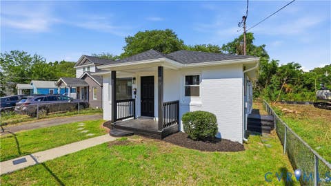 Tiny photo for 921 Diamond Street, Petersburg, VA 23803 (MLS # 2616973)