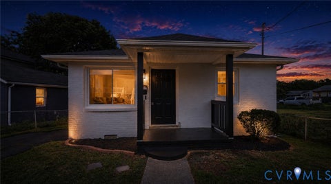 Photo of 921 Diamond Street, Petersburg, VA 23803 (MLS # 2616973)