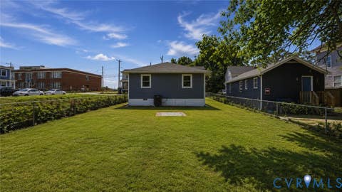 Tiny photo for 921 Diamond Street, Petersburg, VA 23803 (MLS # 2616973)