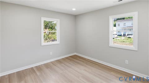 Tiny photo for 921 Diamond Street, Petersburg, VA 23803 (MLS # 2616973)