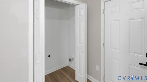 Tiny photo for 921 Diamond Street, Petersburg, VA 23803 (MLS # 2616973)