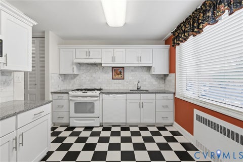 Tiny photo for 5100 Monument Avenue #214, Henrico, VA 23230 (MLS # 2624488)