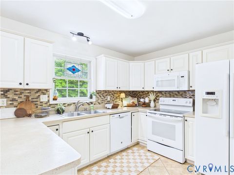 Tiny photo for 1505 Fourth Ave Extension, Farmville, VA 23901 (MLS # 2611765)