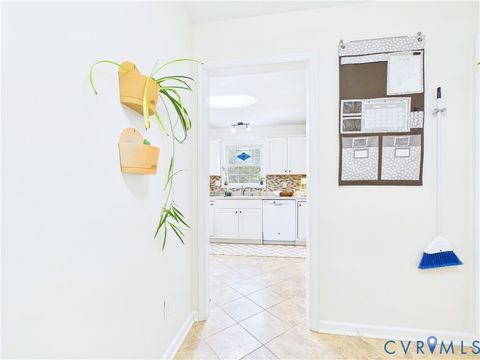 Tiny photo for 1505 Fourth Ave Extension, Farmville, VA 23901 (MLS # 2611765)