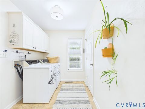 Tiny photo for 1505 Fourth Ave Extension, Farmville, VA 23901 (MLS # 2611765)