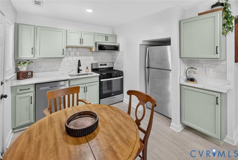 Tiny photo for 1408 Carter Street, Richmond, VA 23220 (MLS # 2621302)