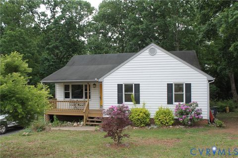 Photo of 8819 McCaw Drive, North Chesterfield, VA 23235 (MLS # 2611105)