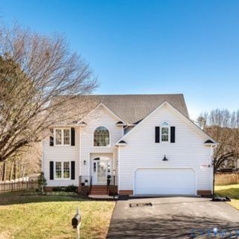 Photo of 5720 Rolling Creek Pl, Glen Allen, VA 23059 (MLS # 2533358)