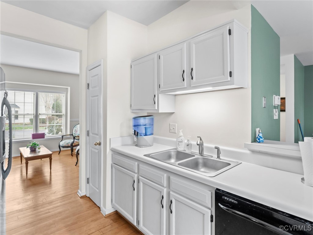 Henrico, Virginia 23294, United States, 2 Bedrooms Bedrooms, ,4 BathroomsBathrooms,Residential,Active,96118