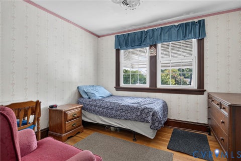 Tiny photo for 5512 Hawthorne Avenue, Richmond, VA 23227 (MLS # 2621927)