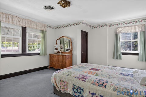 Tiny photo for 5512 Hawthorne Avenue, Richmond, VA 23227 (MLS # 2621927)