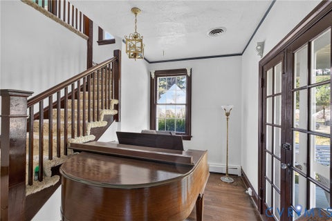 Tiny photo for 5512 Hawthorne Avenue, Richmond, VA 23227 (MLS # 2621927)