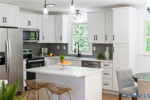 Tiny photo for 2208 Banbury Street, Charlottesville, VA 22901 (MLS # 2610985)