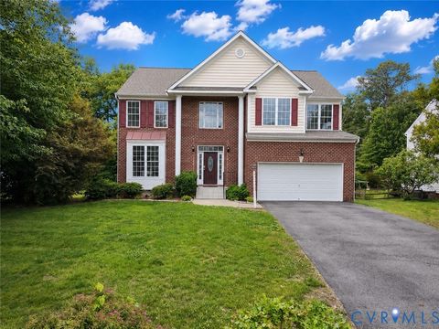 Photo of 10604 Spurloch Court, Glen Allen, VA 23059 (MLS # 2612846)