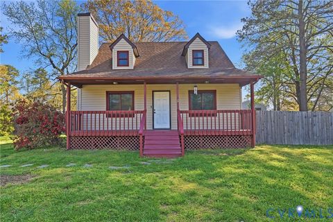 Photo of 315 Pin Oak Drive, Hopewell, VA 23860 (MLS # 2608133)