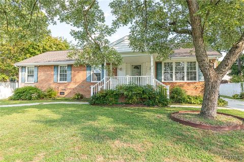 A home in Colonial Heights