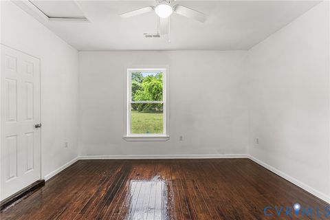 Tiny photo for 917 Lee Avenue, Petersburg, VA 23803 (MLS # 2612680)