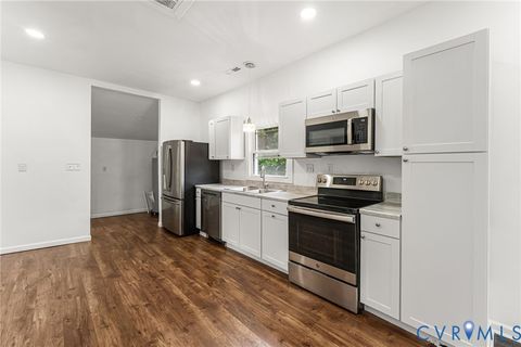 Tiny photo for 917 Lee Avenue, Petersburg, VA 23803 (MLS # 2612680)
